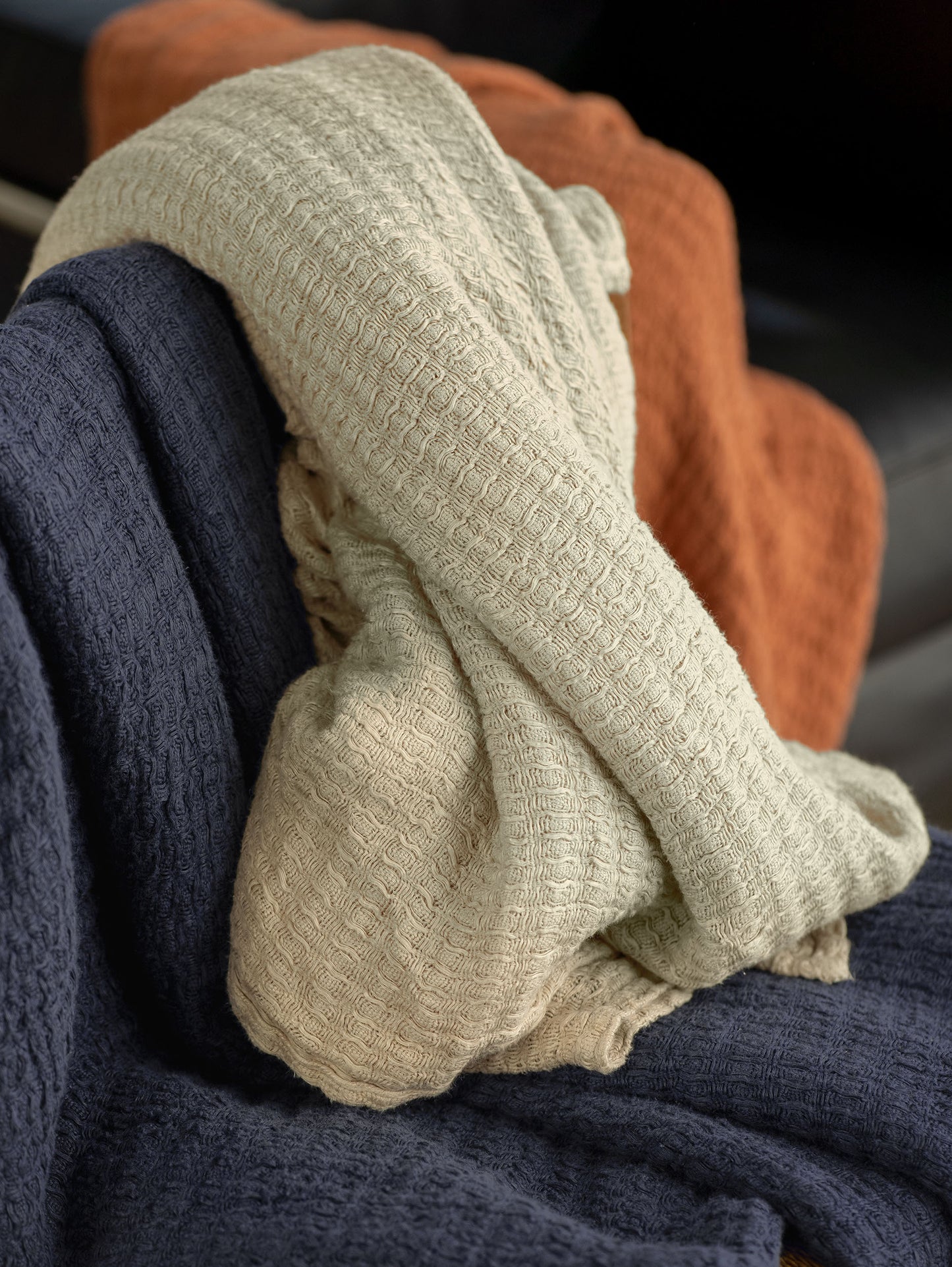 Pure linen throws & blankets